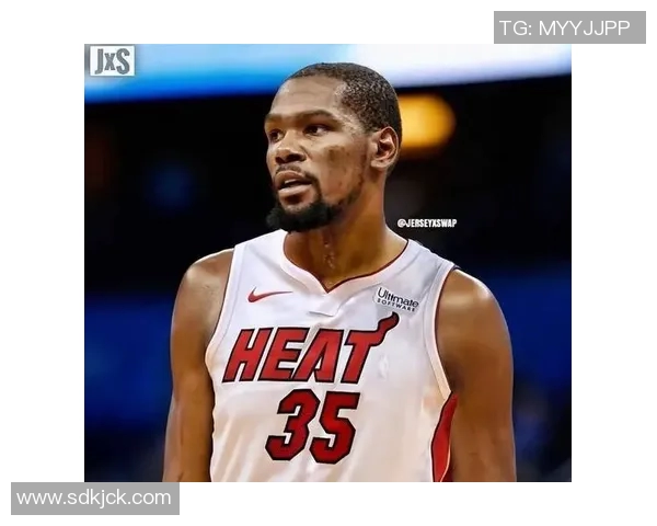 34分加32分!一笔神操作!感谢你,杜兰特! 34分加32分!一笔神操作!感谢你,杜兰特!