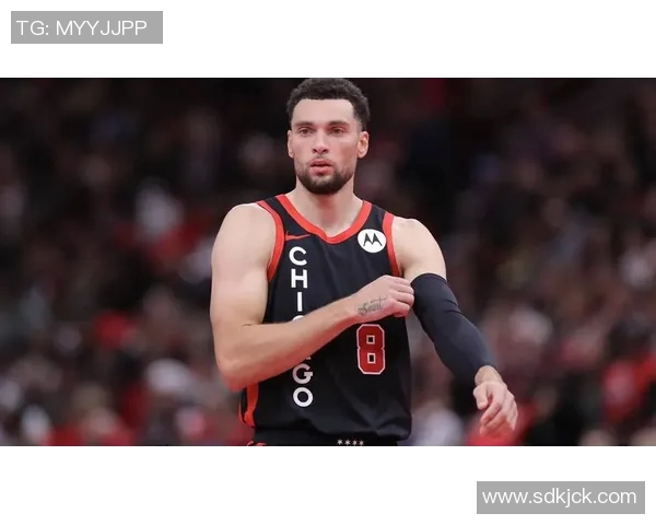 拉文首节爆发,9投5中轰18分3板 拉文首节爆发,9投5中轰18分3板