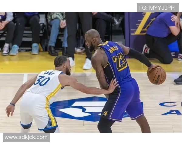 😲詹库东字班可能均无缘评奖？记者晒可能无缘65场标准的球星们