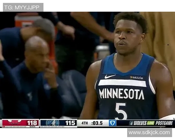 这记“死亡隔扣”对安东尼·爱德华兹的个人声望产生了哪些影响？